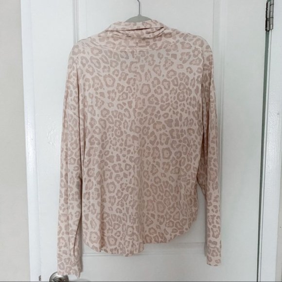 SPLENDID Cowl Neck Leopard Pullover Sweatshirt L - Picture 4 of 5